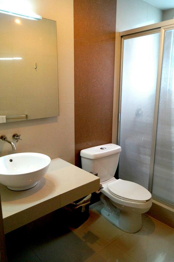 Palacio Rojo Hotel Familiar モレリア エクステリア 写真