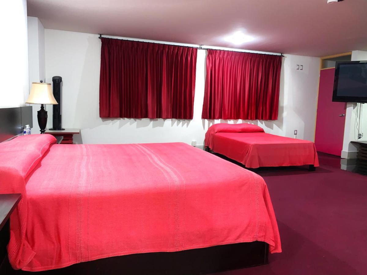 Palacio Rojo Hotel Familiar モレリア エクステリア 写真