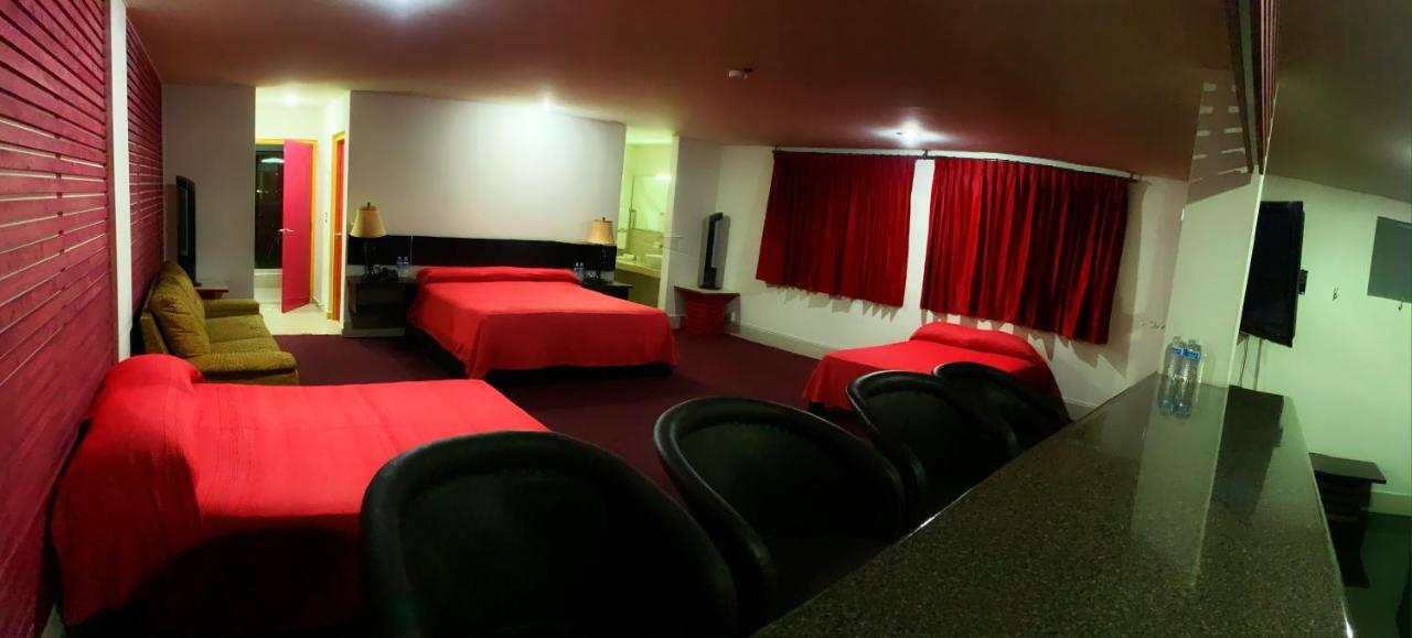 Palacio Rojo Hotel Familiar モレリア エクステリア 写真